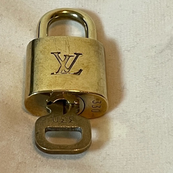 Louis Vuitton Lock and Key #330 - Picture 1 of 4
